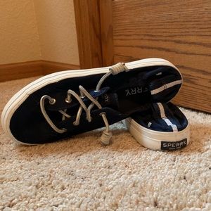 Sperry Sneakers